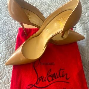 Authentic Christian Louboutin Iriza pumps